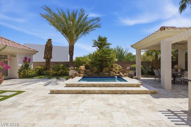2204 Trident Maple Street, Las Vegas, NV 89117
