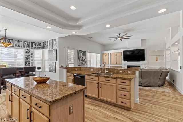 2204 Trident Maple Street, Las Vegas, NV 89117