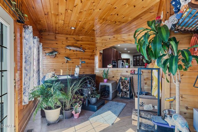 2869 Luther Catlett Circle, Sevierville, TN 37876