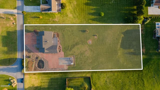 2869 Luther Catlett Circle, Sevierville, TN 37876