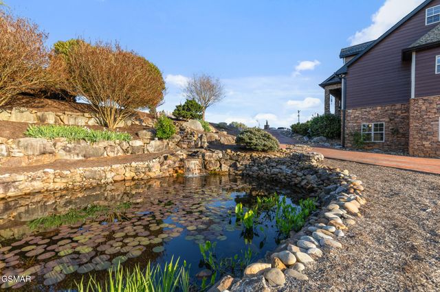 2869 Luther Catlett Circle, Sevierville, TN 37876