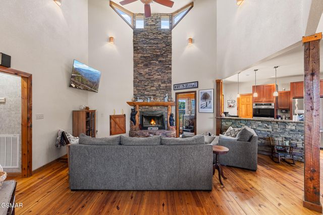 2869 Luther Catlett Circle, Sevierville, TN 37876