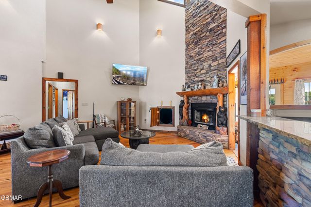 2869 Luther Catlett Circle, Sevierville, TN 37876