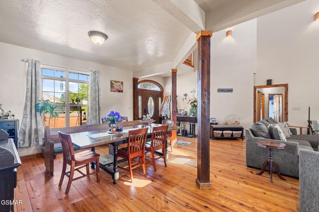 2869 Luther Catlett Circle, Sevierville, TN 37876