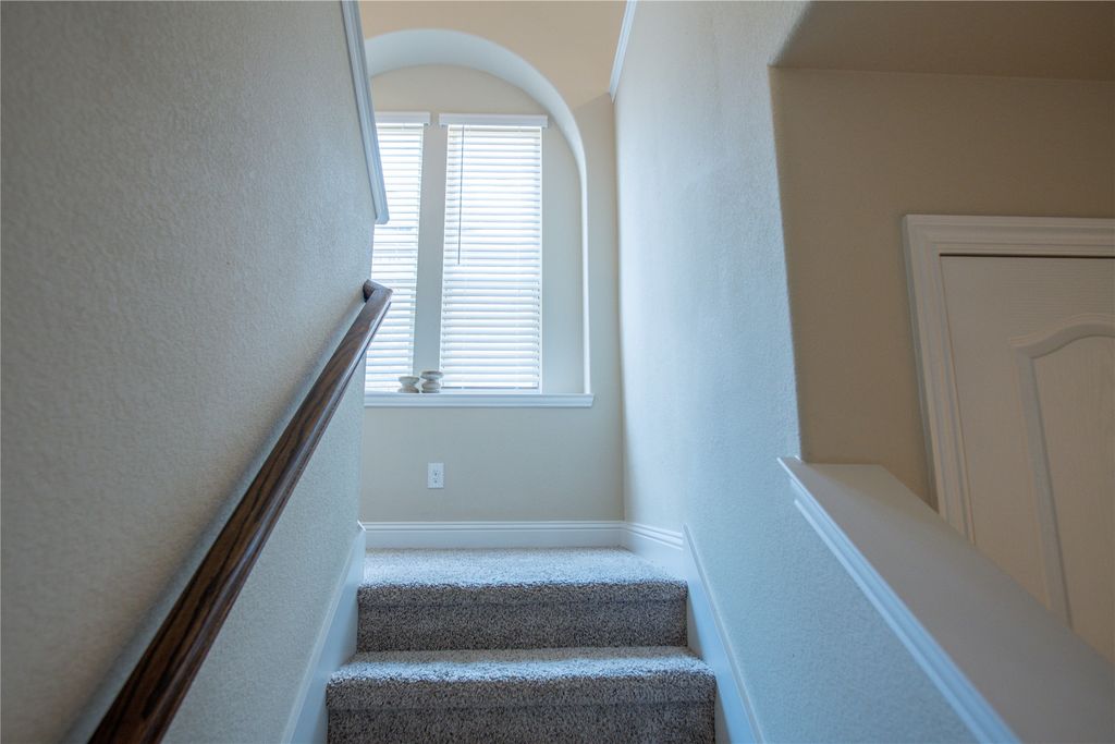 1305 Starlight Avenue, Aubrey, TX 76227 — photo 4
