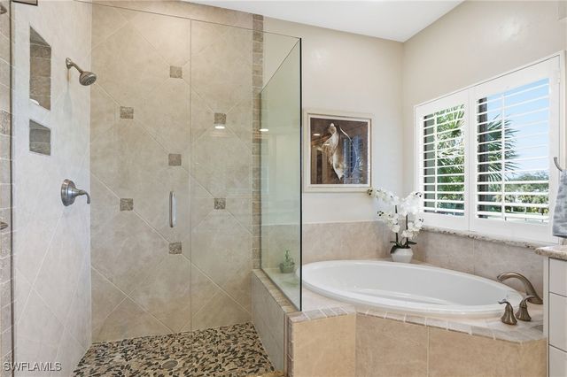 7048 Pelican Bay BLVD C302, Naples, FL 34108