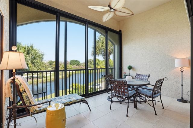 7048 Pelican Bay BLVD C302, Naples, FL 34108