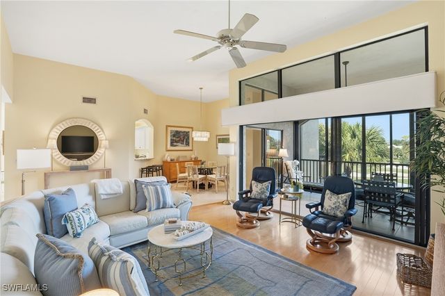 7048 Pelican Bay BLVD C302, Naples, FL 34108