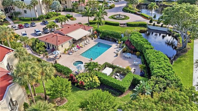 7048 Pelican Bay BLVD C302, Naples, FL 34108