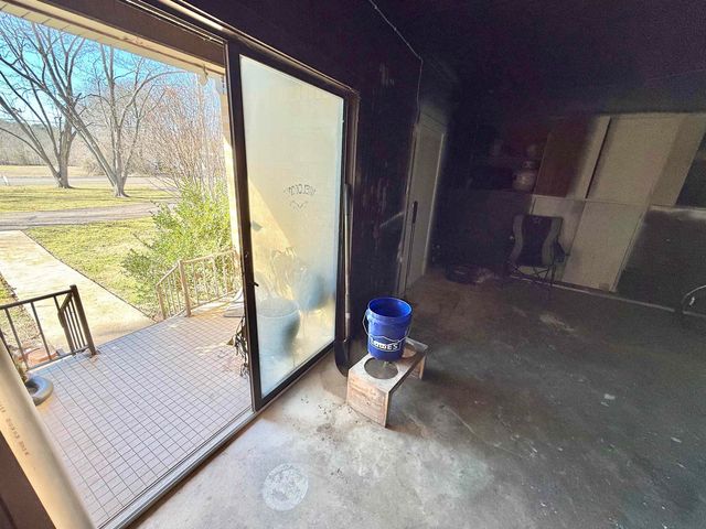 2008 Longview Dr, Henderson, TX 75652