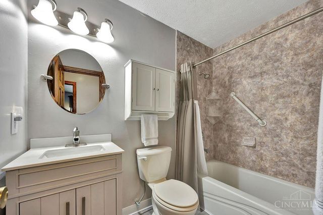 4988 Alert New London Road, Morgan Twp, OH 45013