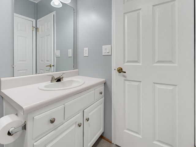 212 Private Road 1307, Bridgeport, TX 76426