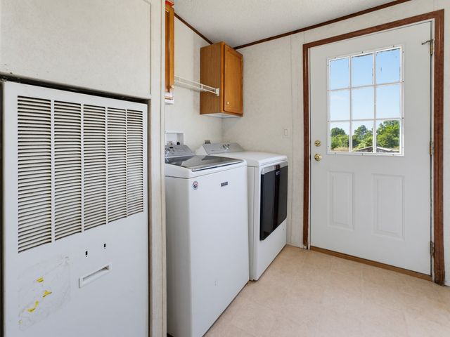 212 Private Road 1307, Bridgeport, TX 76426