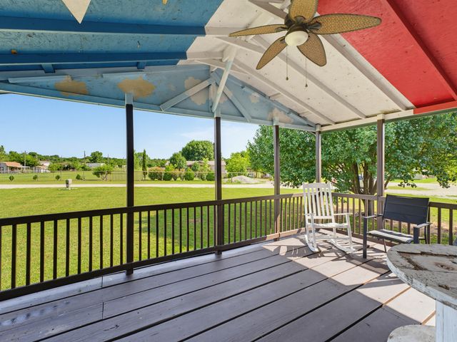 212 Private Road 1307, Bridgeport, TX 76426