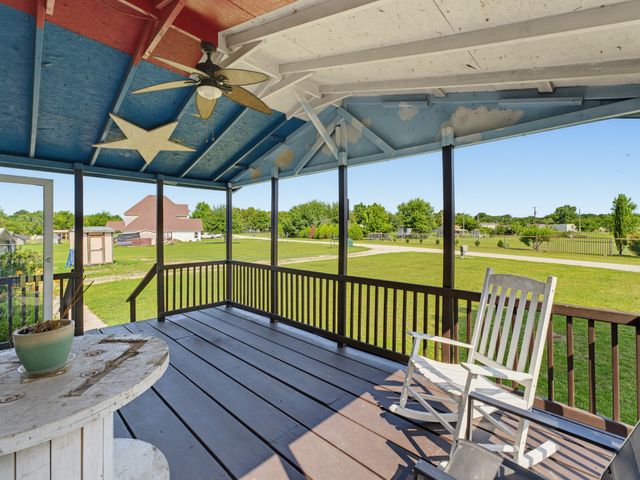 212 Private Road 1307, Bridgeport, TX 76426