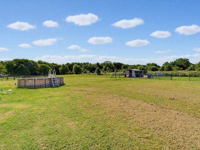 212 Private Road 1307, Bridgeport, TX 76426