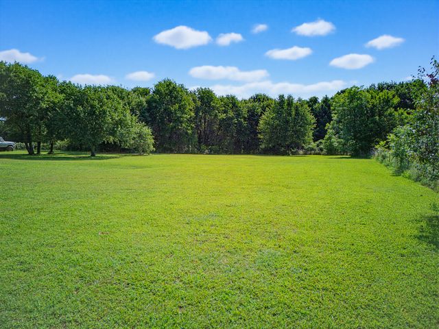 212 Private Road 1307, Bridgeport, TX 76426