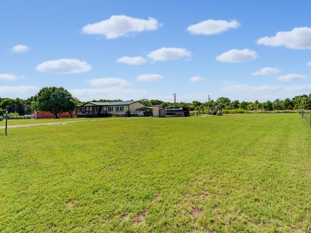 212 Private Road 1307, Bridgeport, TX 76426