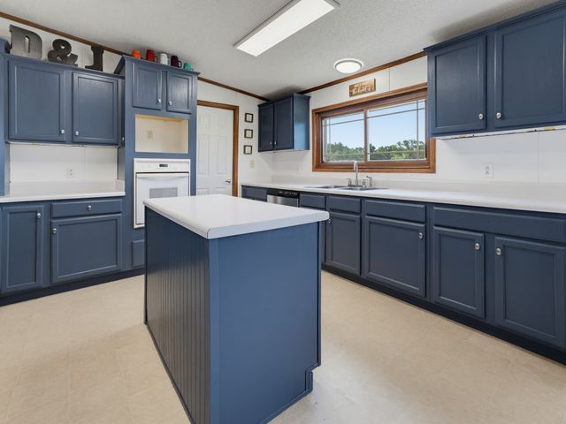 212 Private Road 1307, Bridgeport, TX 76426