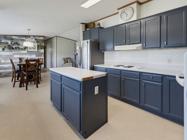 212 Private Road 1307, Bridgeport, TX 76426