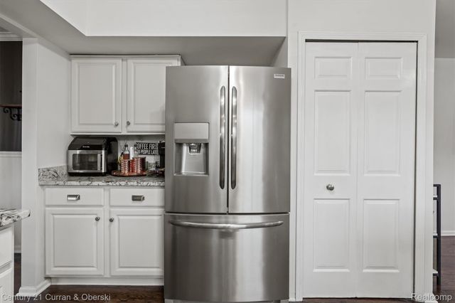 3365 Buckingham Trail, West Bloomfield Charter Township, MI 48323