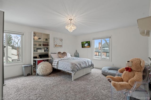 3365 Buckingham Trail, West Bloomfield Charter Township, MI 48323