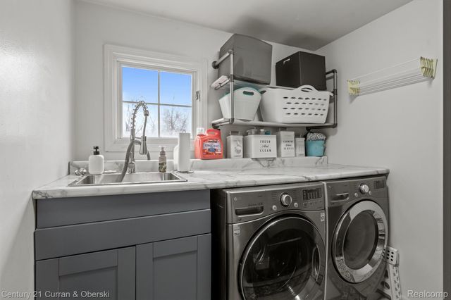 3365 Buckingham Trail, West Bloomfield Charter Township, MI 48323