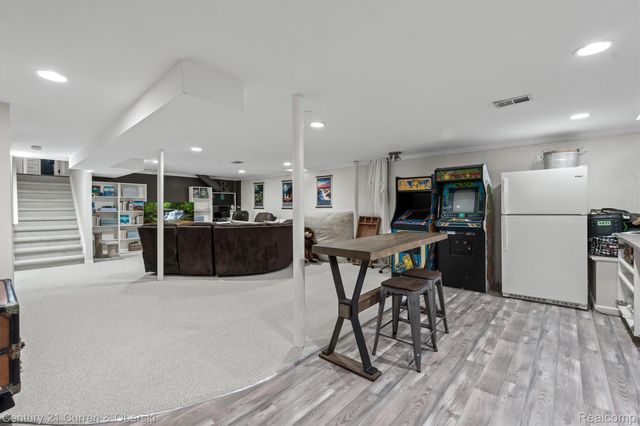 3365 Buckingham Trail, West Bloomfield Charter Township, MI 48323