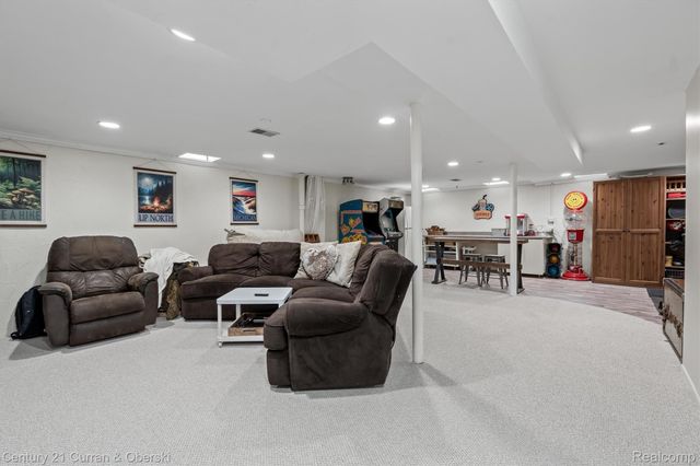 3365 Buckingham Trail, West Bloomfield Charter Township, MI 48323