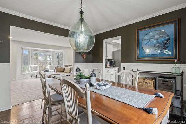 3365 Buckingham Trail, West Bloomfield Charter Township, MI 48323