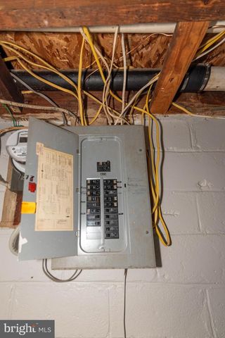 7483 BERKSHIRE RD, Baltimore, MD 21224