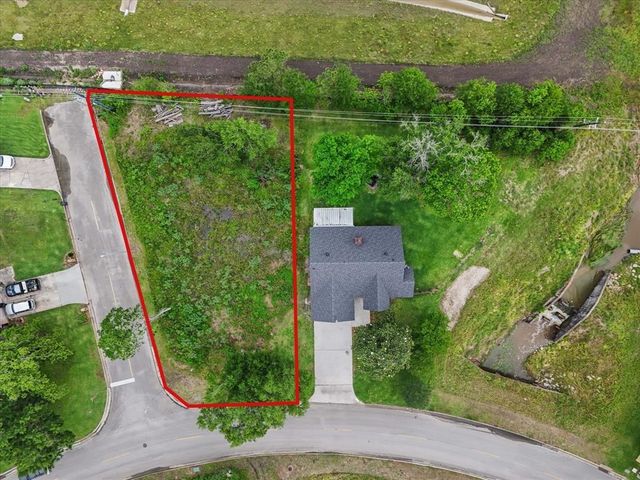 303 Barnacle Drive, Crosby, TX 77532