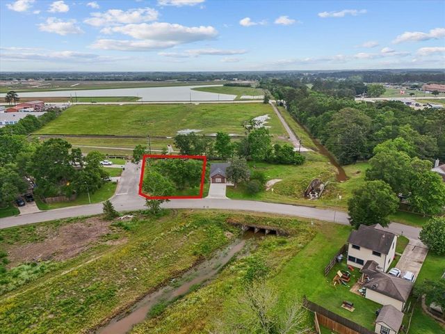303 Barnacle Drive, Crosby, TX 77532