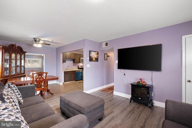 7 ONAWAY PL, New Castle, DE 19720