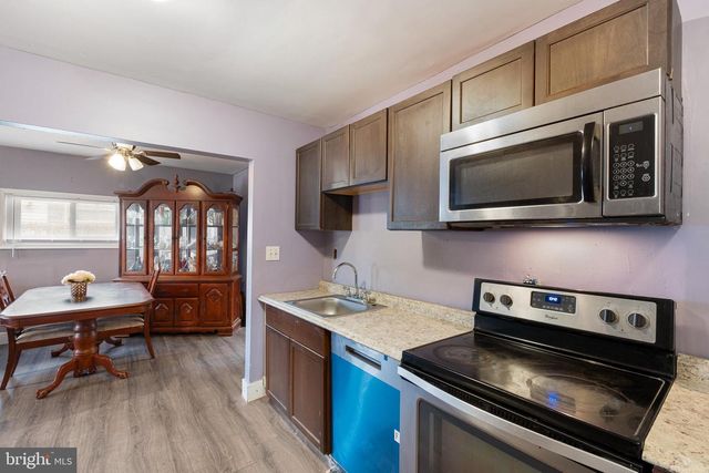 7 ONAWAY PL, New Castle, DE 19720