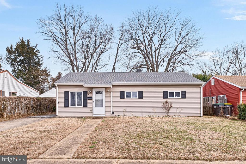 7 ONAWAY PL, New Castle, DE 19720