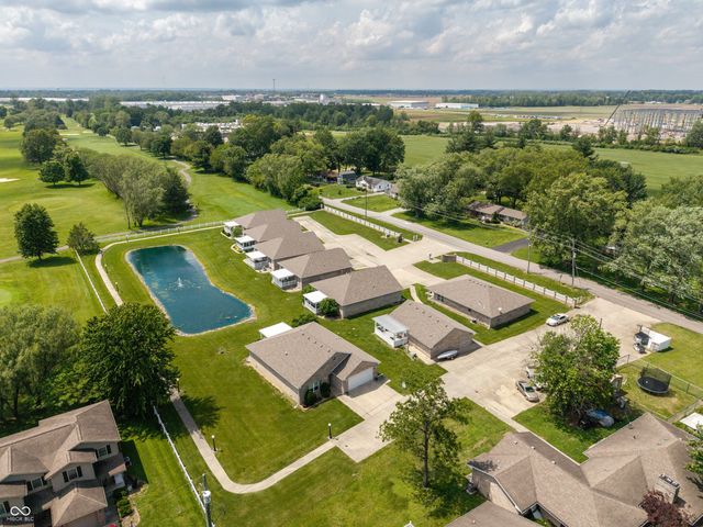 5584 Sandy Creek Drive N, Seymour, IN 47274