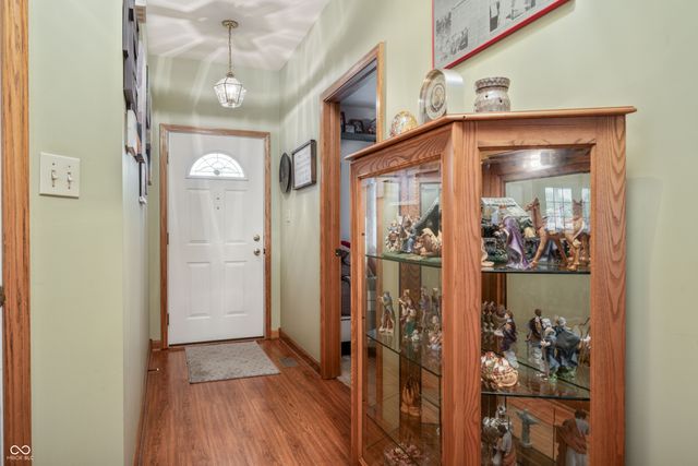 5584 Sandy Creek Drive N, Seymour, IN 47274