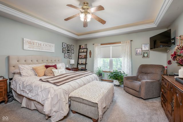 5584 Sandy Creek Drive N, Seymour, IN 47274