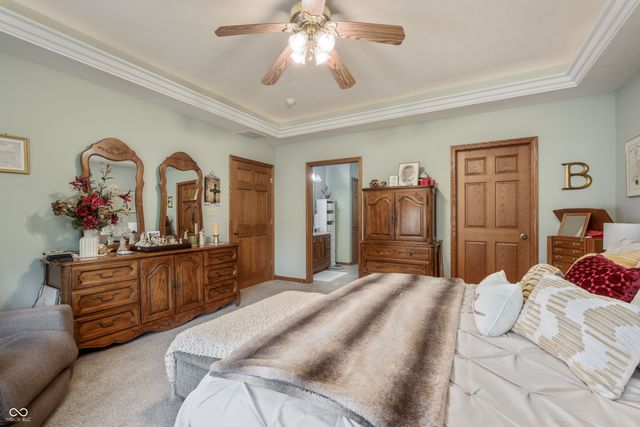 5584 Sandy Creek Drive N, Seymour, IN 47274