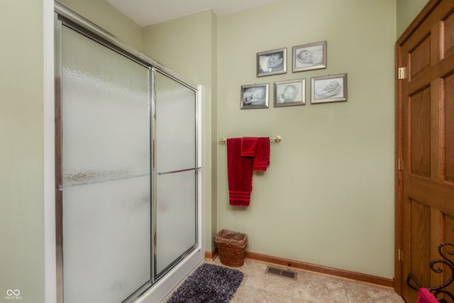 5584 Sandy Creek Drive N, Seymour, IN 47274