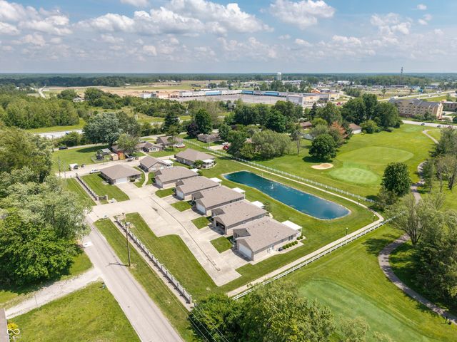 5584 Sandy Creek Drive N, Seymour, IN 47274