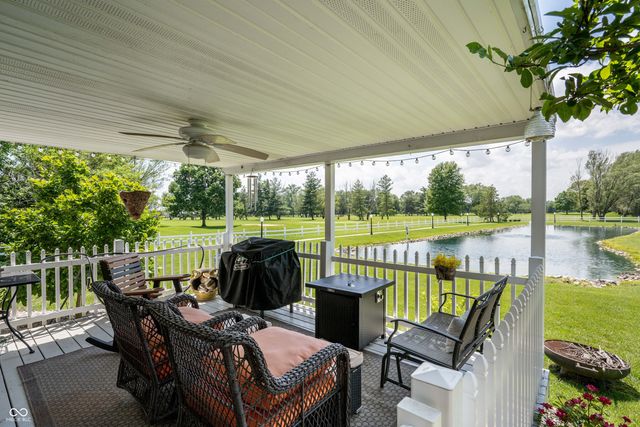 5584 Sandy Creek Drive N, Seymour, IN 47274