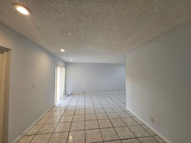 2221 NW 59th Way 67-C, Fort Lauderdale, FL 33313