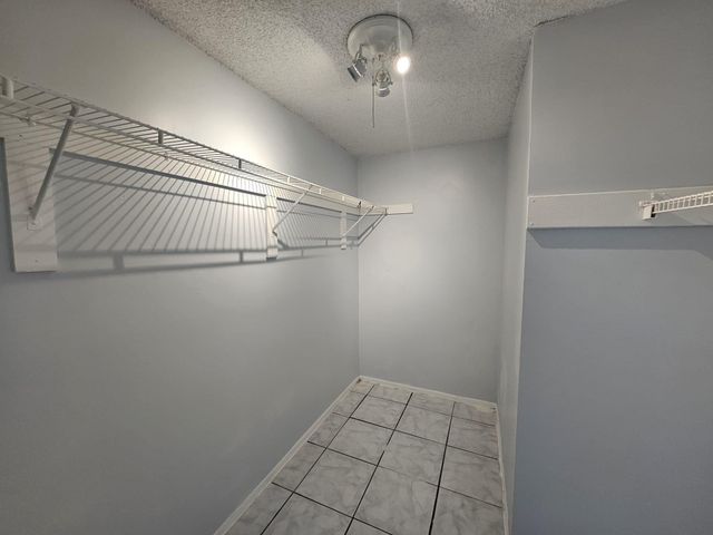 2221 NW 59th Way 67-C, Fort Lauderdale, FL 33313