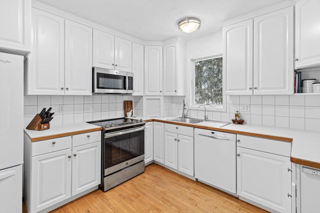 1068 Cherokee Avenue, West Saint Paul, MN 55118