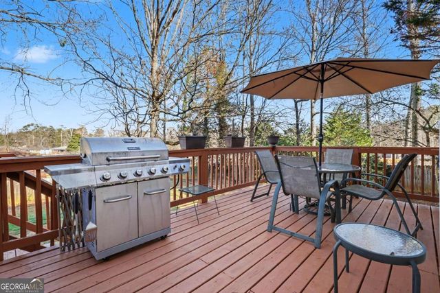 97 Lansing Drive NW, Kennesaw, GA 30144