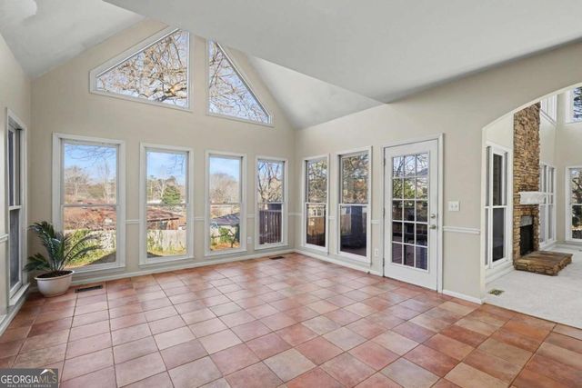 97 Lansing Drive NW, Kennesaw, GA 30144