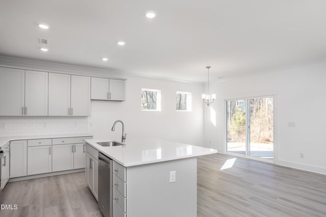 701 Highview Drive 32, Benson, NC 27504