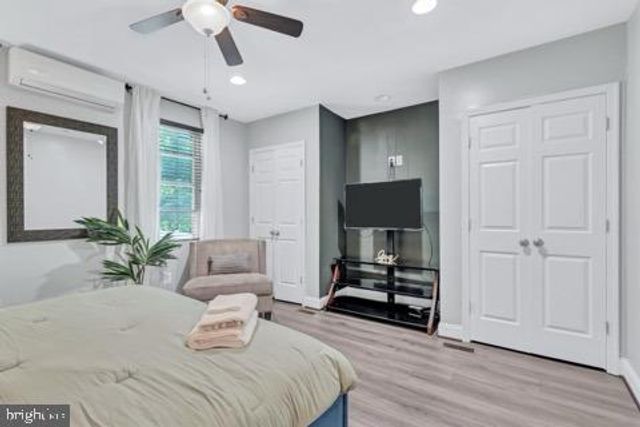 4909 FITCH PL NE, Washington, DC 20019